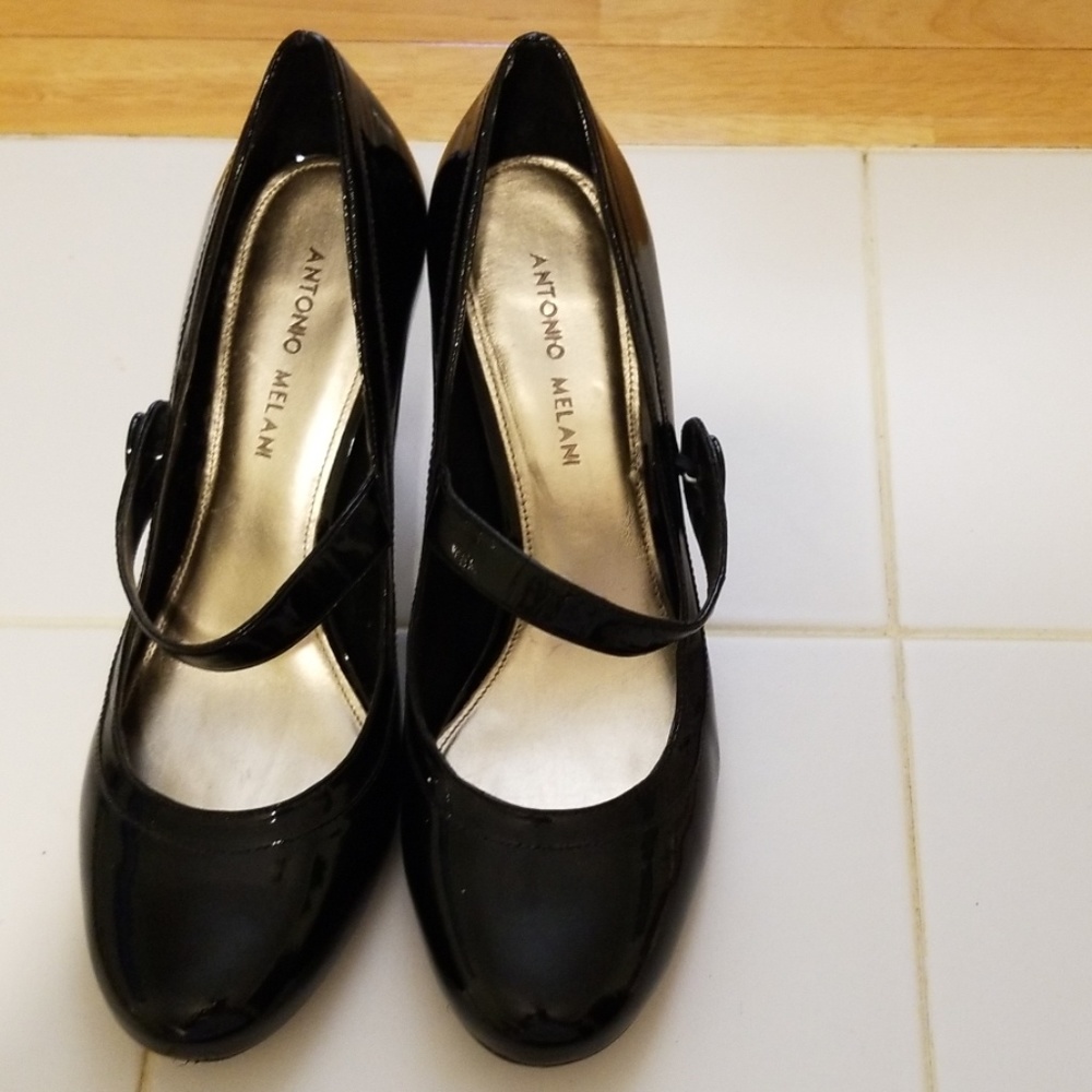 Adorable heels